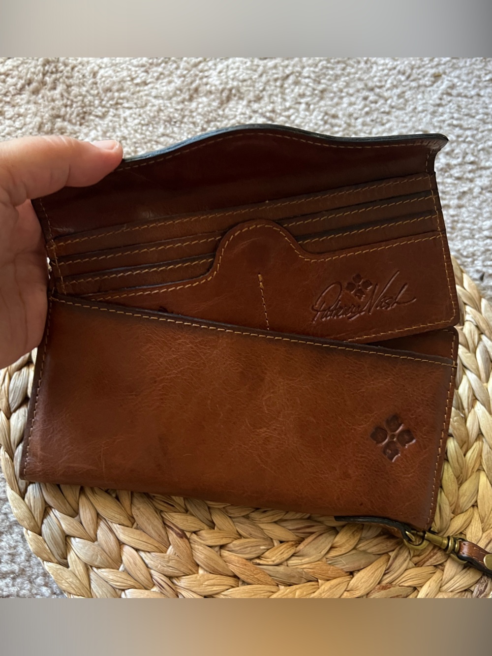 Patricia Nash Valentia Snap 2-in-1 Leather Wallet Wristlet - Picture 2 of 9